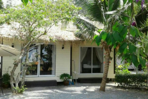 Paradise Beach - Modern Kitchen - Jacuzzi Garden